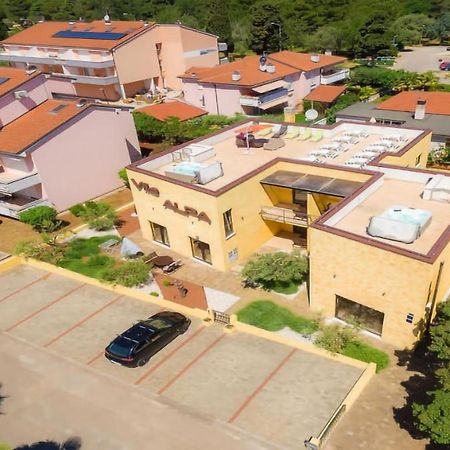 Villa Alpa Умаг Екстериор снимка