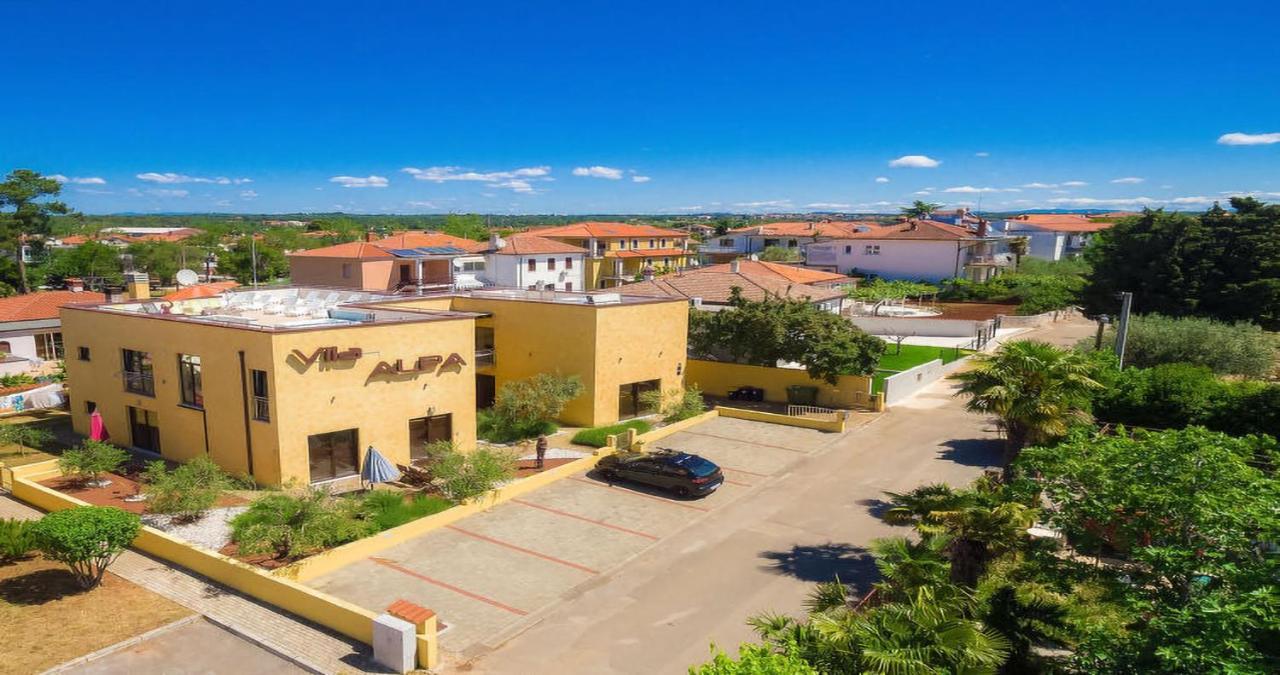 Villa Alpa Умаг Екстериор снимка