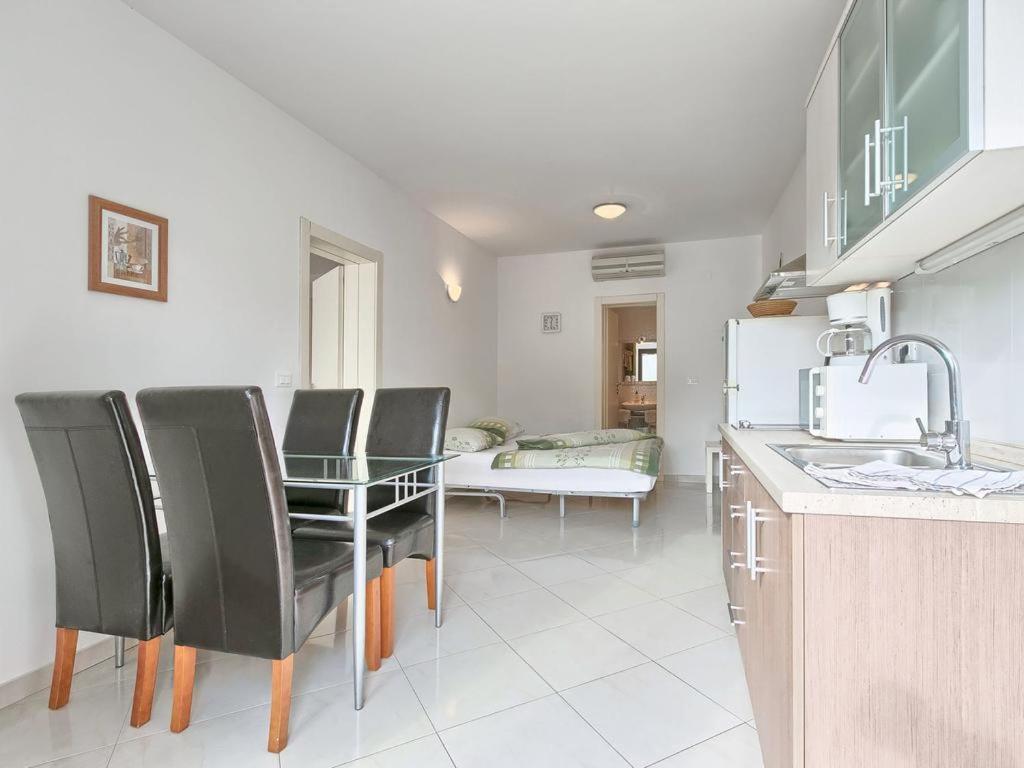 Villa Alpa Умаг Екстериор снимка