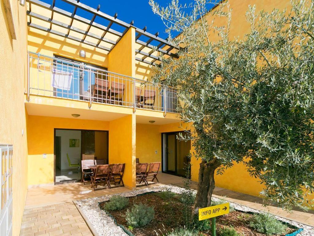 Villa Alpa Умаг Екстериор снимка