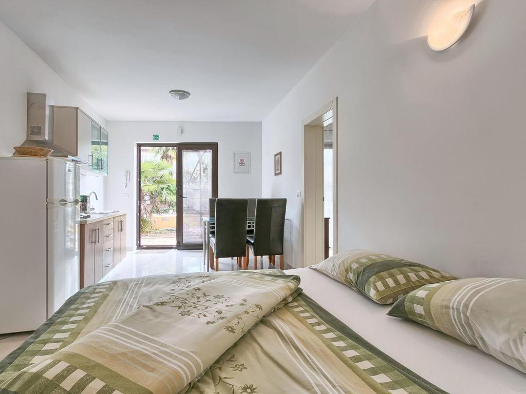 Villa Alpa Умаг Екстериор снимка