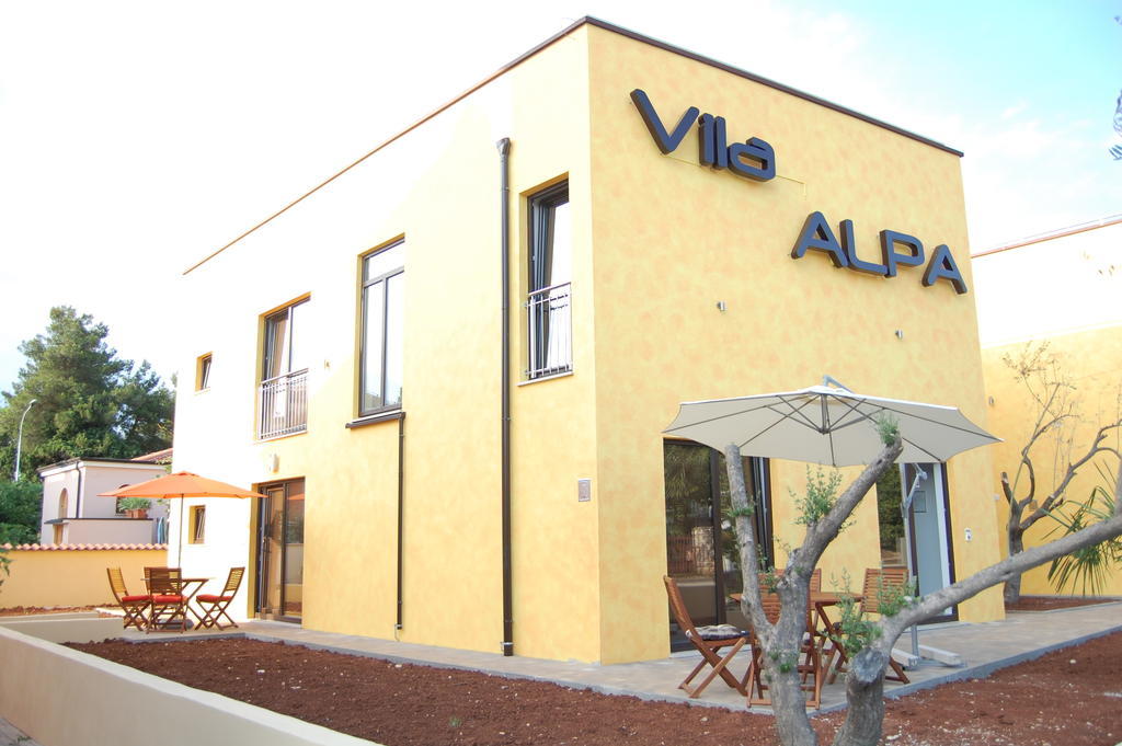 Villa Alpa Умаг Екстериор снимка