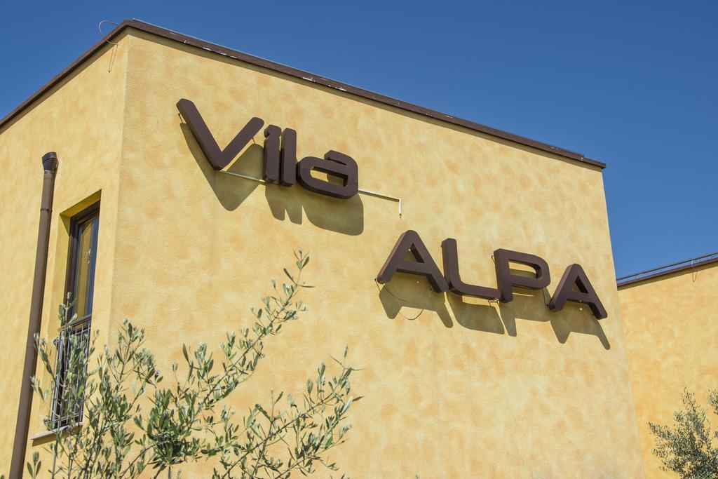 Villa Alpa Умаг Екстериор снимка